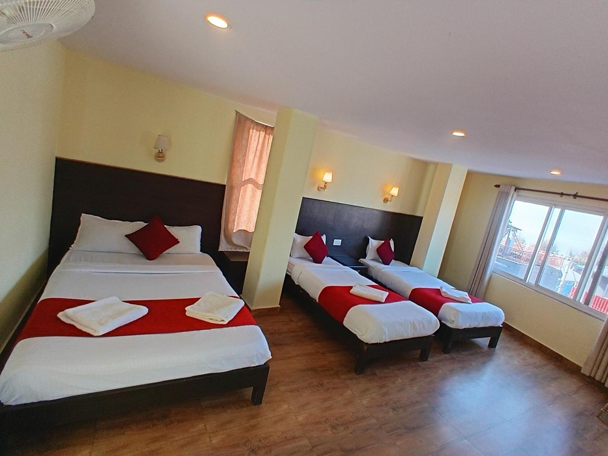 Hotel My Dream Pokhara Exteriör bild