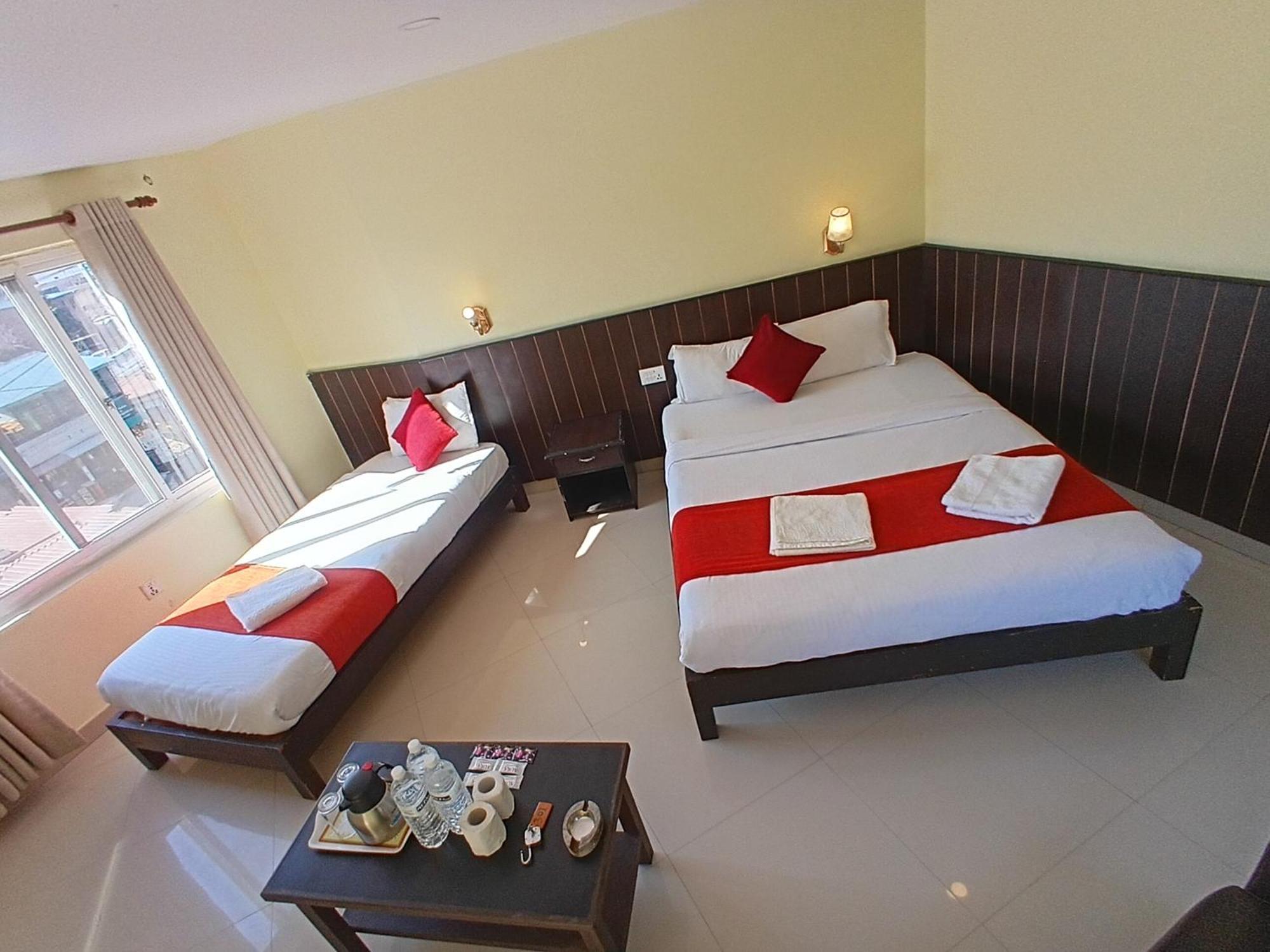 Hotel My Dream Pokhara Exteriör bild